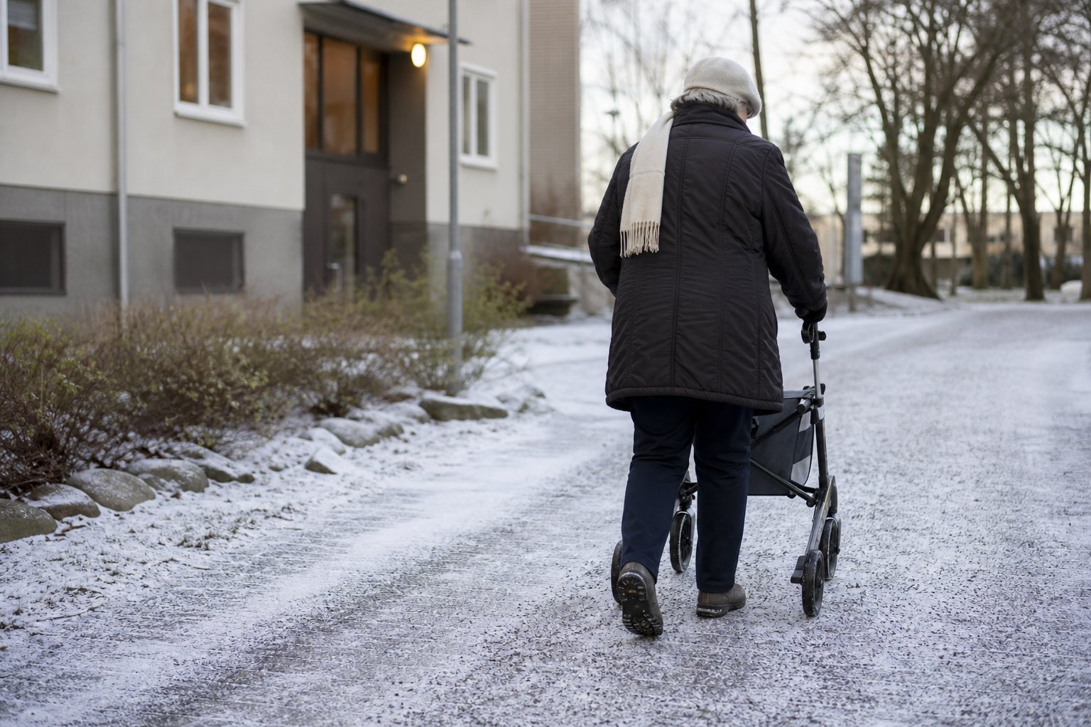Broddar eller halkskydd – vad är skillnaden?